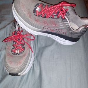 Men's 9.5 hoka shoes